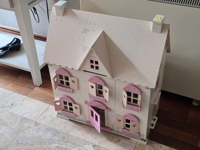 Doll House