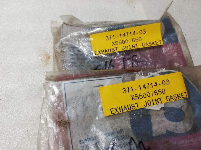 Yamaha XS500 exhaust gaskets job lot