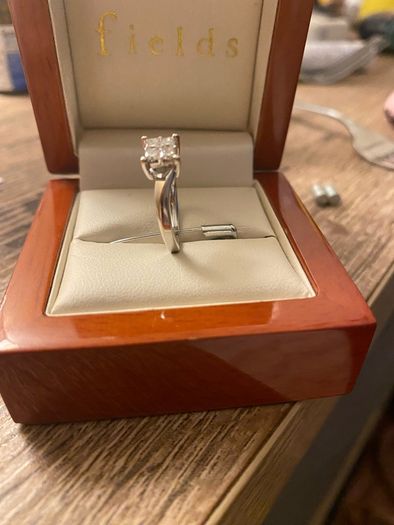 18ct white gold Diamond quad solitaire 4 claw size M original cost 1,795