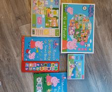 Peppa pig jigsaws and book