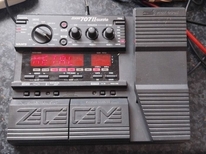 Zoom 707 Ii Multi Effector Guitar Pedal