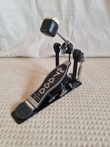 DW7000 single bass kick drum pedal