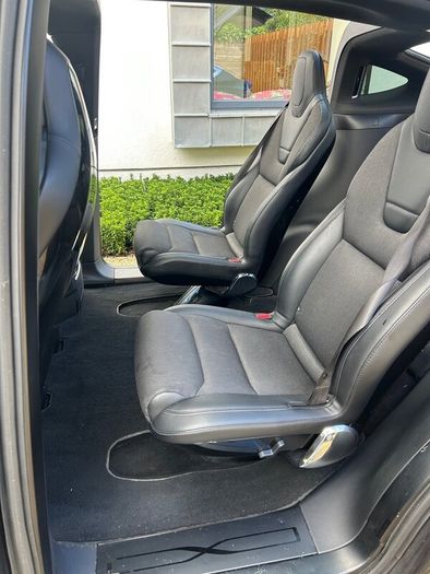 Tesla Model X 2018