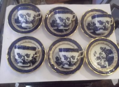 a antique 5 peice blue and white coffee set cups and sausers by royal doulton