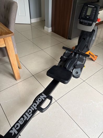 Nordic Track Rowing Machine