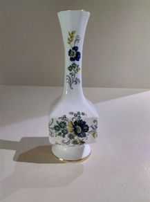 Royal Tara Bud Vase 7"
