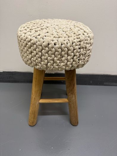 Stool with white knitted seat - 59cm