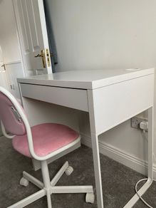 Kids desk