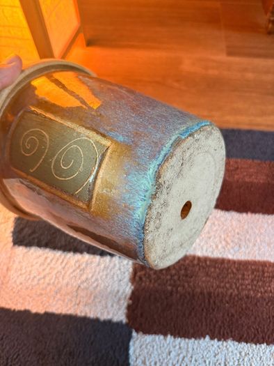 Outdoor glaze pot
