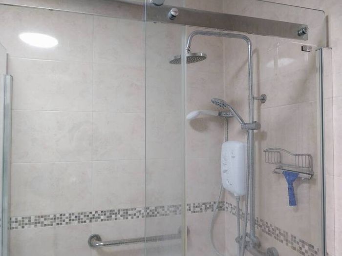 shower unit