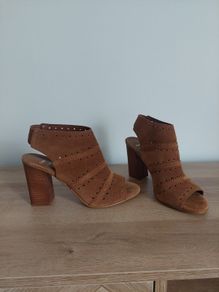 Bata sandals 39 real leather / new