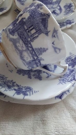 Bal Four Royal Crown Tea Set