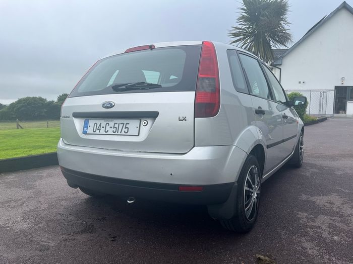 2004 Ford Fiesta