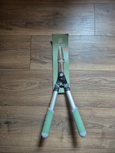 garden shears