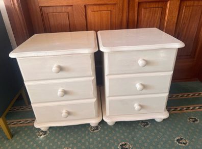 2 x white wooden bedside lockers