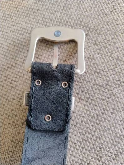 Diesel leather belt in good condition with some scuffs 50 inches full length FREE STANDARD POSTAGE INCLUDED