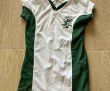 Loreto Foxrock PE/Hockey Top