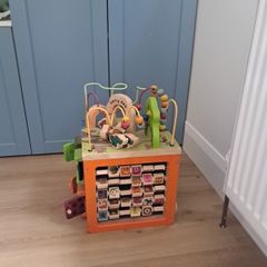 zany zoo activity cube