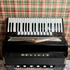 piano accordion Delicia Cassotto 2+2 LMMH