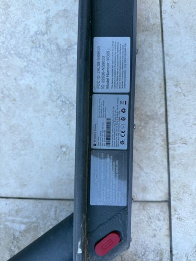 Xiaomi Mi M365 Electric Scooter