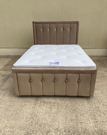 Double 4ft6 Monaco bed frame with Mattress