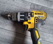 dewalt top part missing works perfect