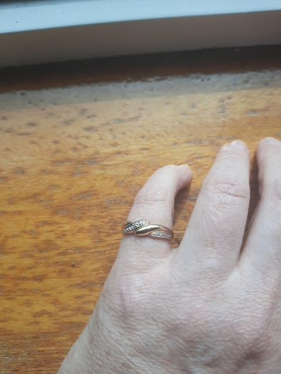 9 Carat Gold Diamond Vintage Ring