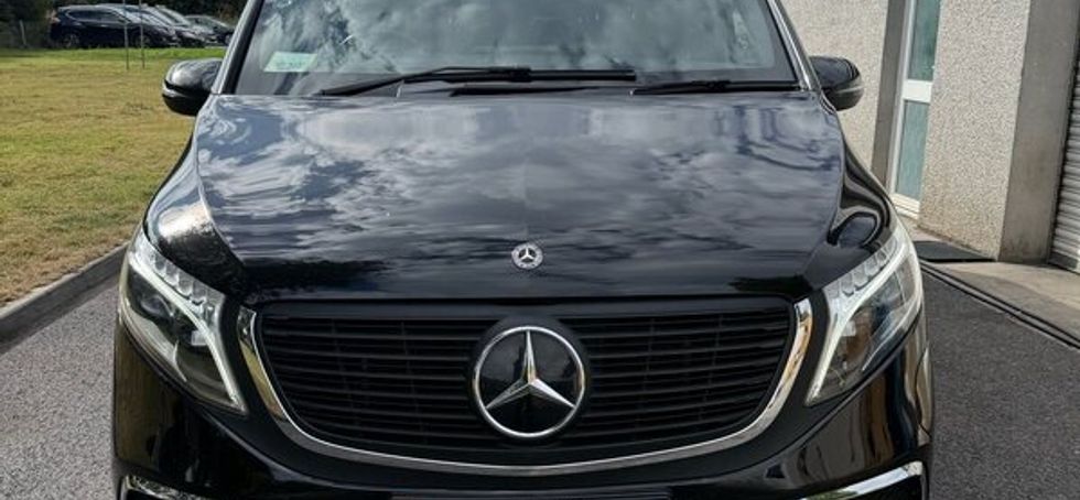 Mercedes eqv