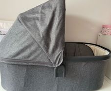 Uppababy Vista V2 Carrycot Greyson