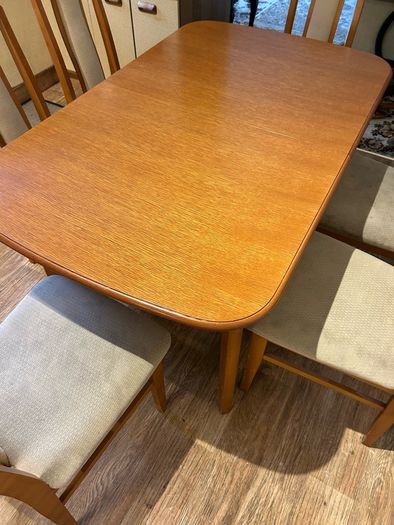 Dining Table + 6 Chairs