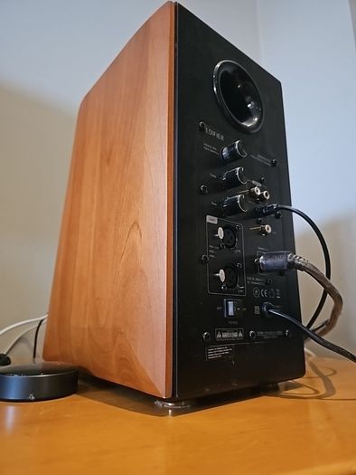 Edifier S2000 Pro powered speaker with Bluetooth