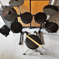 Alesis turbo mesh kit with drum throne