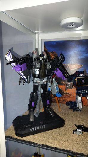 Transformers Masterpiece Skywarp