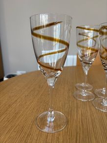 6 Wine Glasses