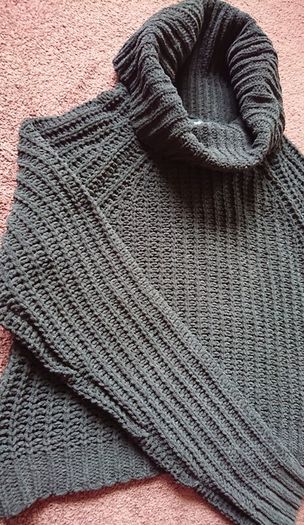 Short Black Jumper  Size 10