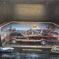 Hot Wheels Elite 1/18 George Barris 1966 Batmobile