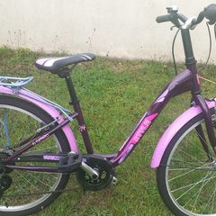 Girls bike