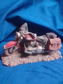 Vintage Motorcycle Figurine Model Keypoint Collectible