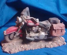 Vintage Motorcycle Figurine Model Keypoint Collectible