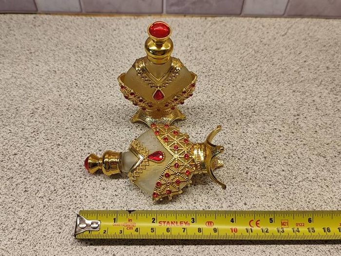 Vintage Jewelled Filigree Perfume Bottle Set Ornate Gold Tone & Red Stones With Original Amber Scent