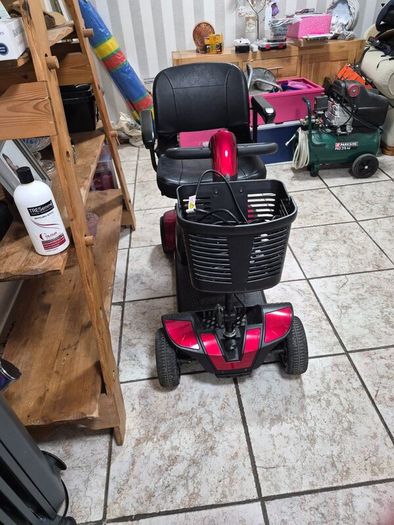 Mobility scooter