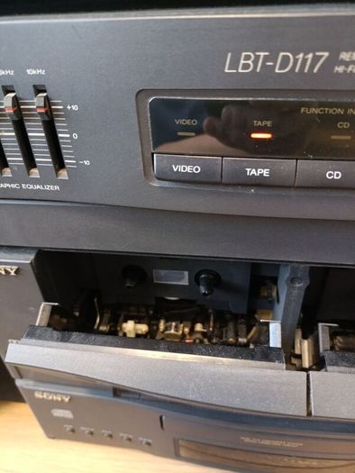 Sony LBT-D117 Compact HI-FI Stereo System  Speakers