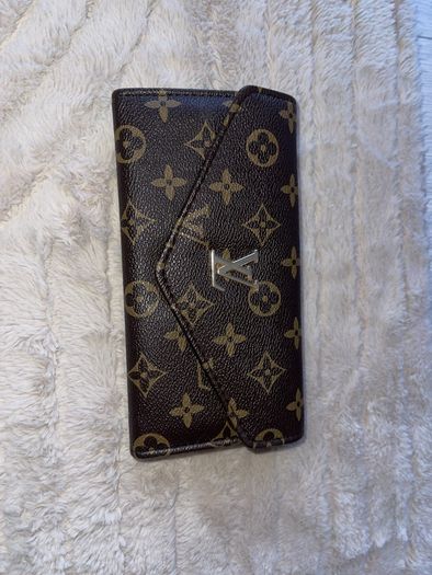 Lv purse