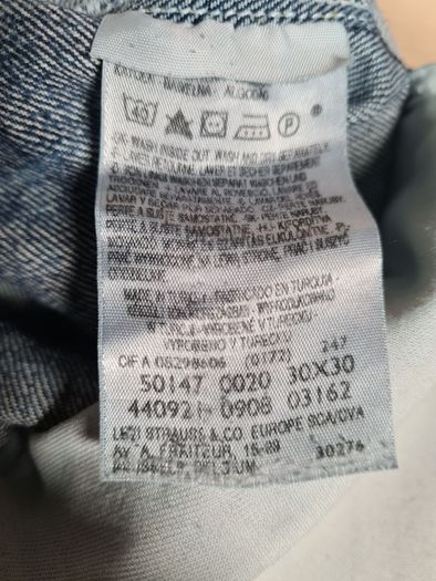 Levis 501's 1947 Special Edition jeans distressed Size W 30 L 30