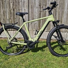 NEW CUBE Kathmandu Hybrid SLX 750