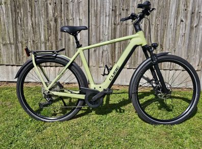 NEW CUBE Kathmandu Hybrid SLX 750