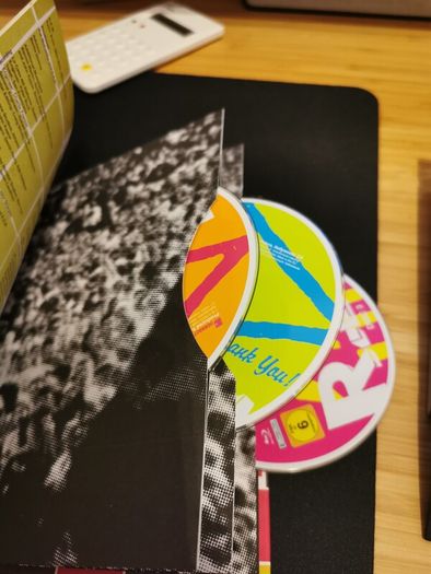 R.E.M Up 2cd/blu-ray deluxe book set