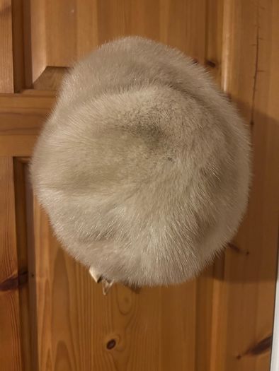 Vintage Mitzi Lorenz Model Blonde Mink Fur Hat Ninety Sixties London W1 Millinery