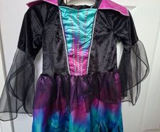Girls witches costume age 5-6years