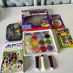 Face paint sets and fake blood